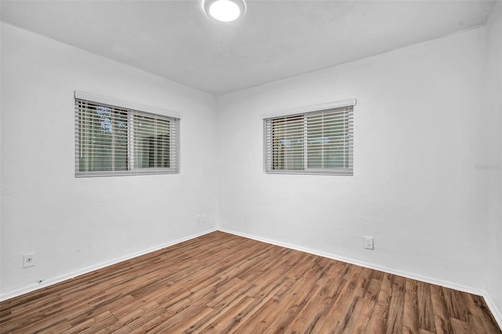 WESTWOOD COMMY 4 77-45 B - Residential