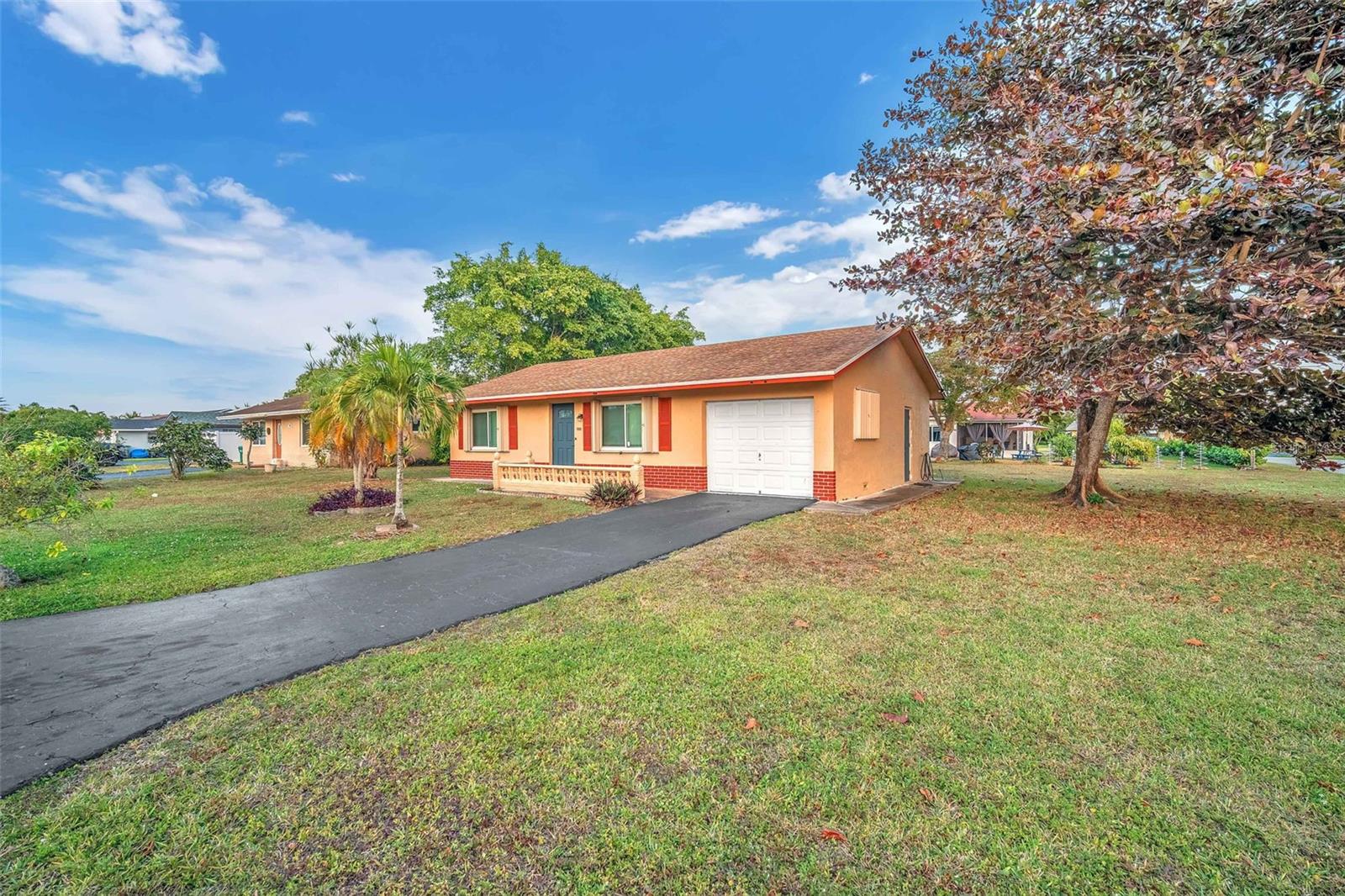 WESTWOOD COMMY 4 77-45 B - Residential