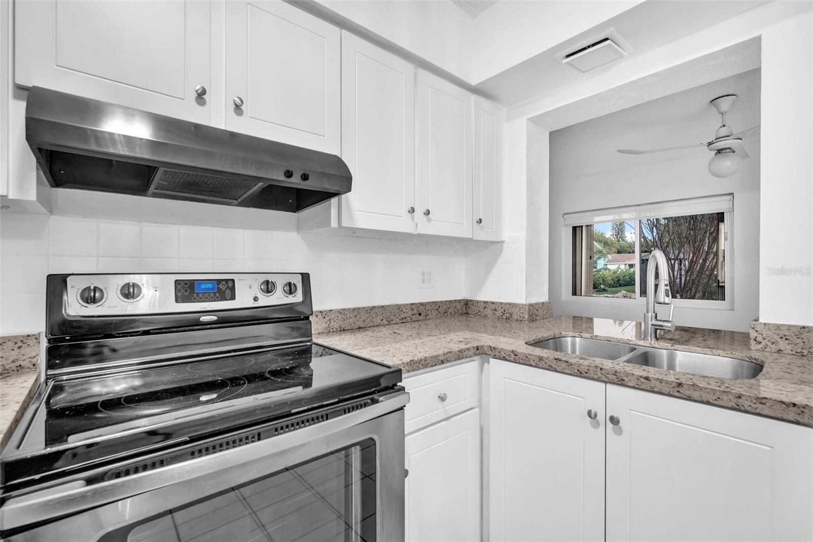 WESTWOOD COMMY 4 77-45 B - Residential