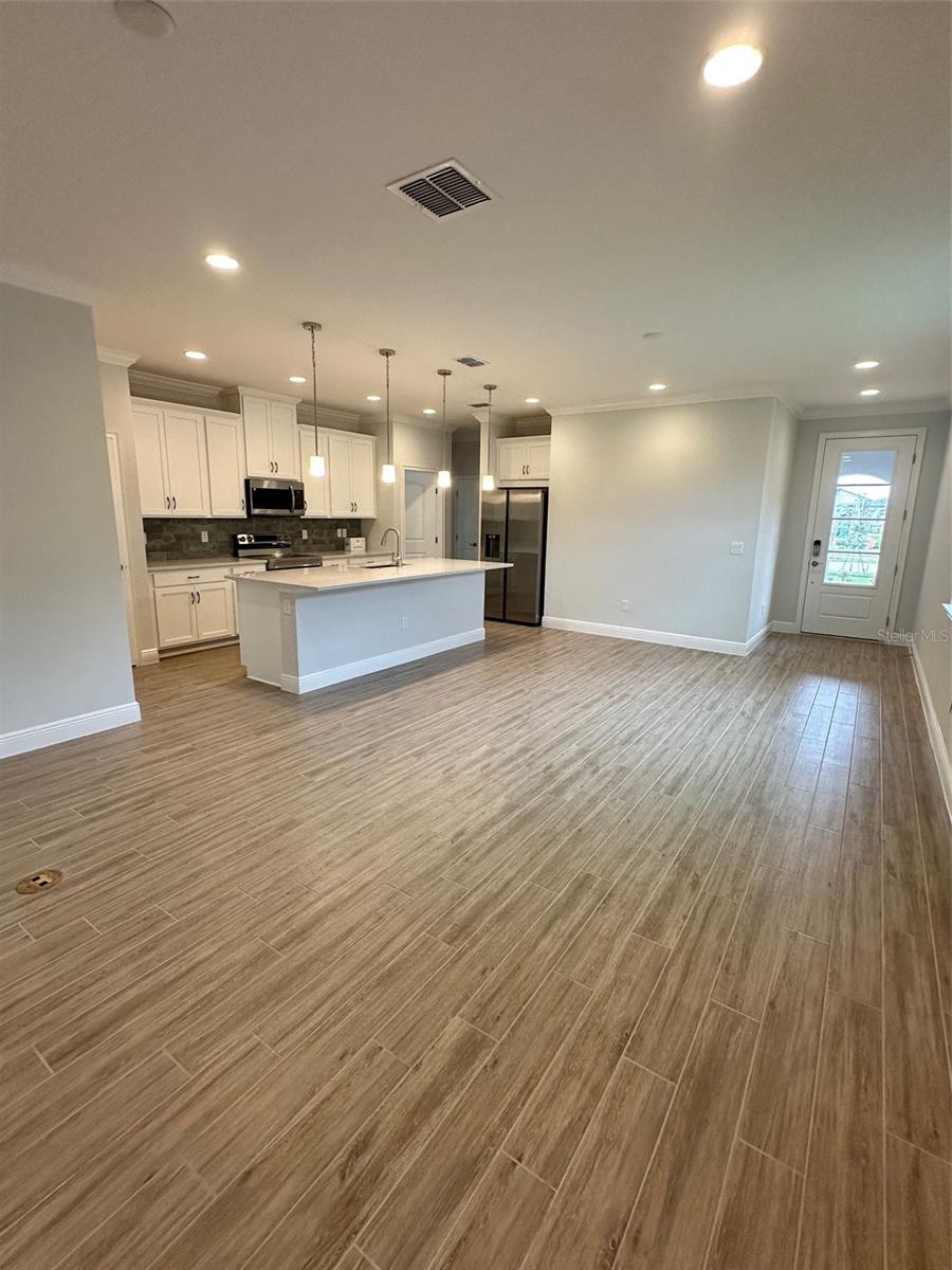 3185 SONGBIRD CIRCLE