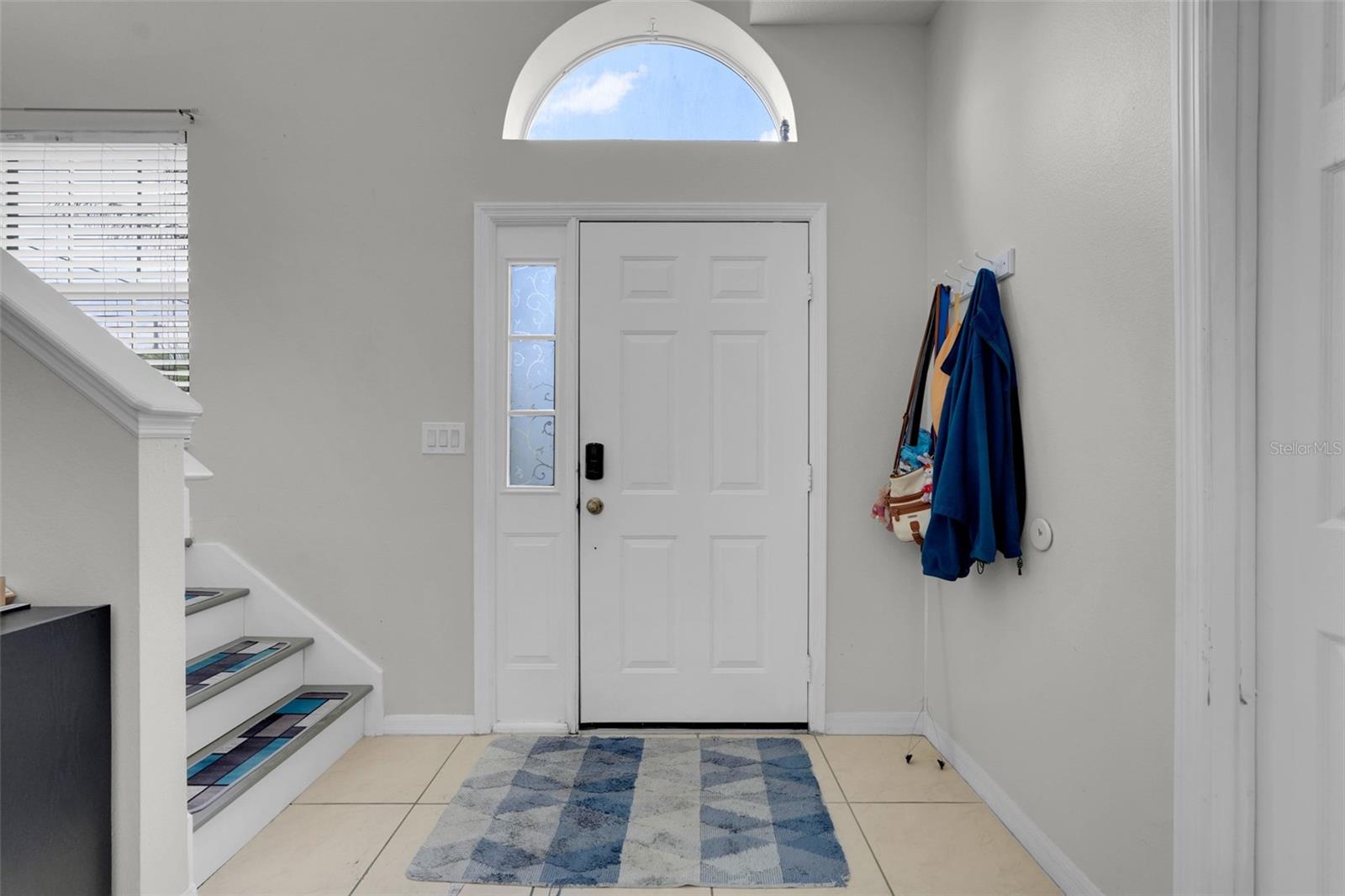 4384 PARADISE COVE COURT