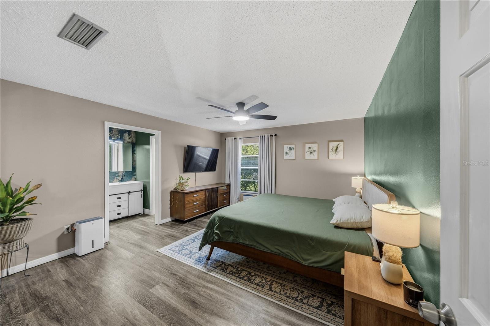 EUSTIS PINE MEADOWS COUNTRY CLUB ESTATES - Residential