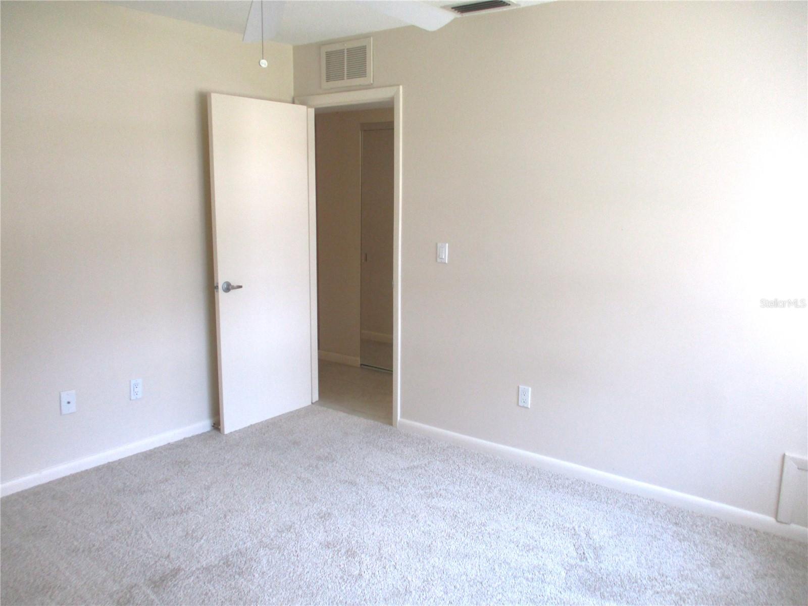 GLEN OAKS RIDGE VILLAS 1 - Residential