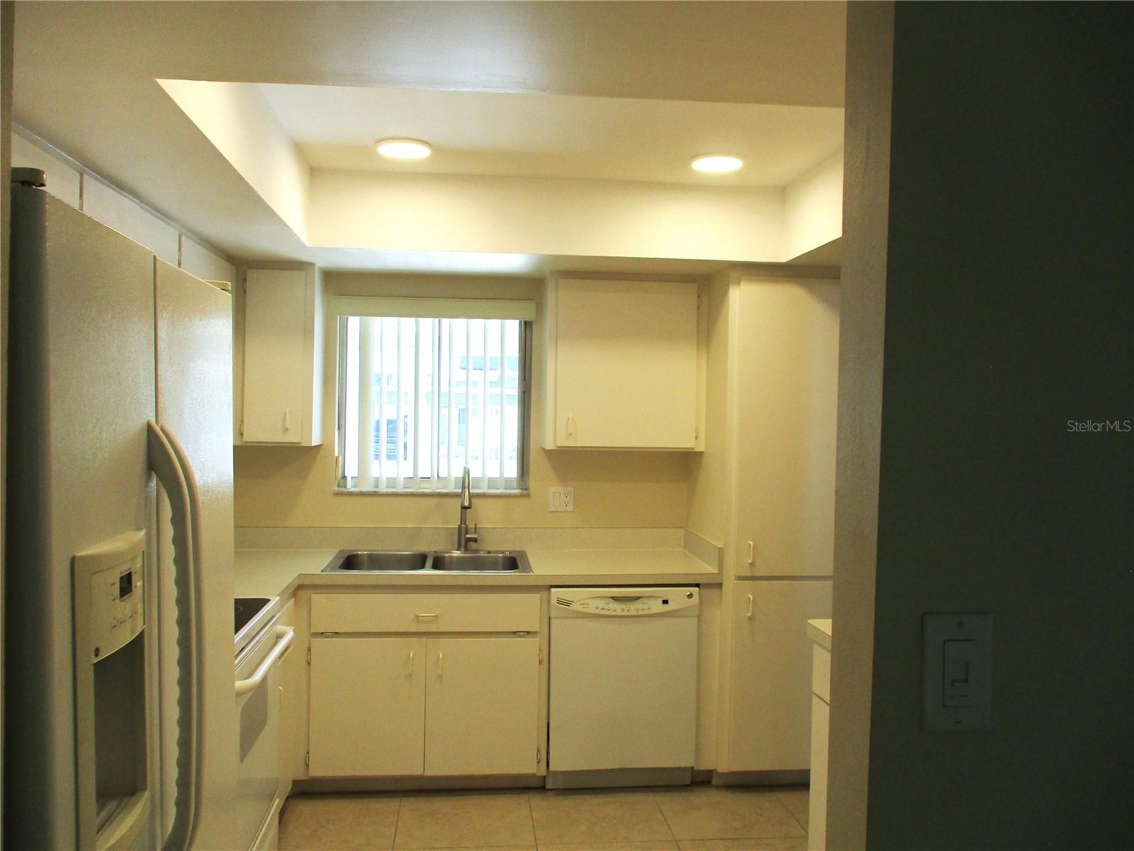 GLEN OAKS RIDGE VILLAS 1 - Residential