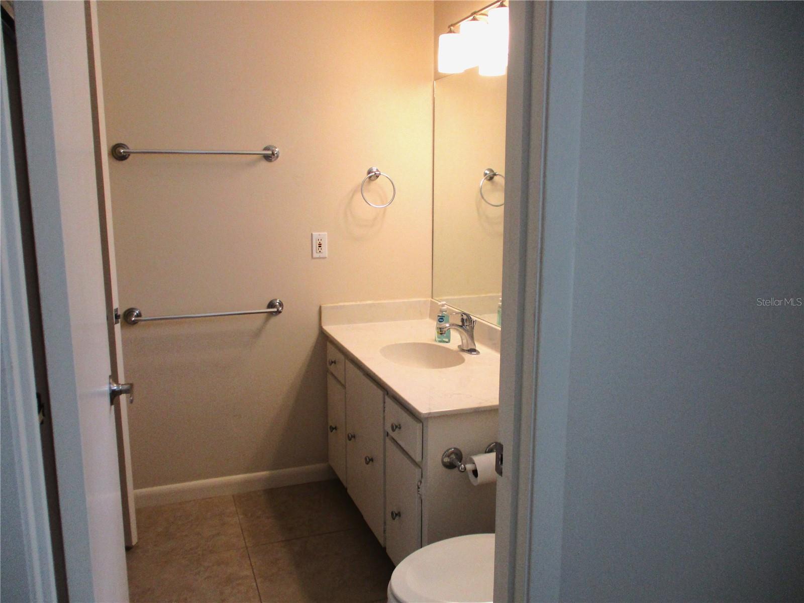 GLEN OAKS RIDGE VILLAS 1 - Residential