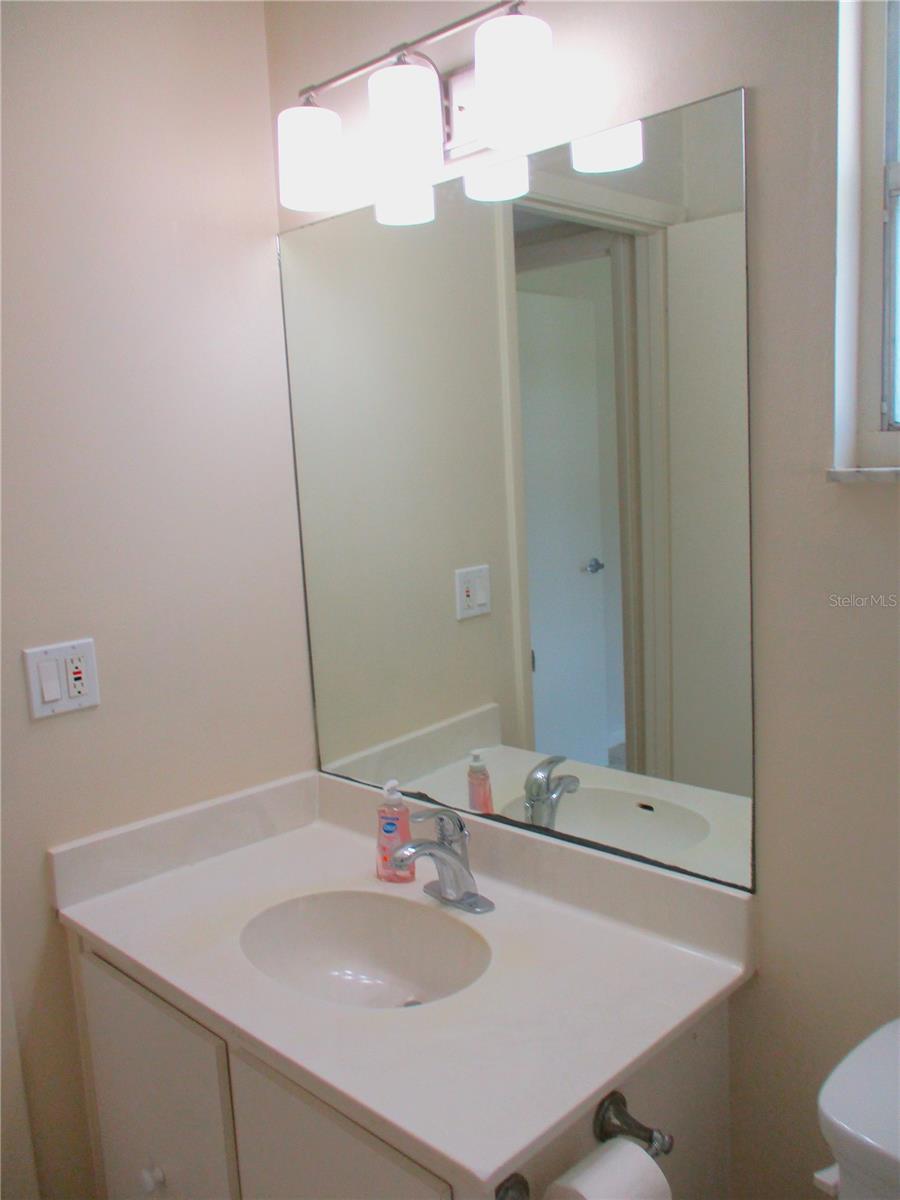 GLEN OAKS RIDGE VILLAS 1 - Residential