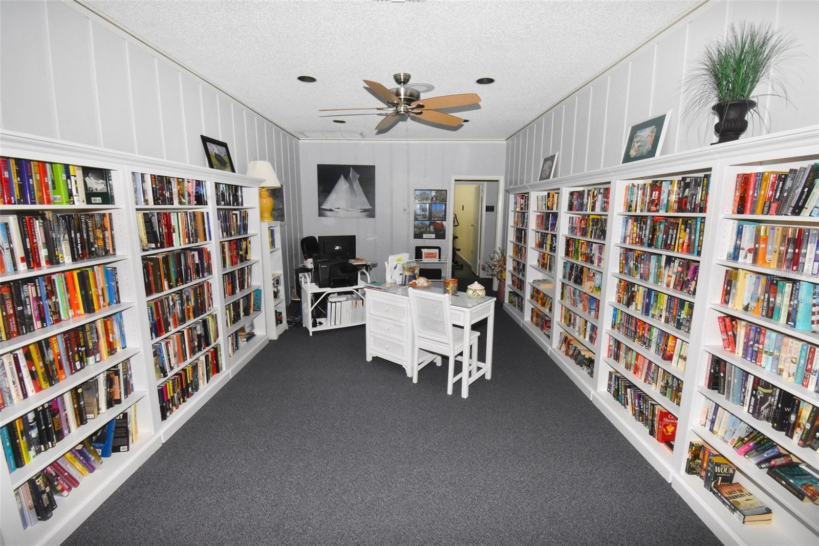 GLEN OAKS RIDGE VILLAS 1 - Residential