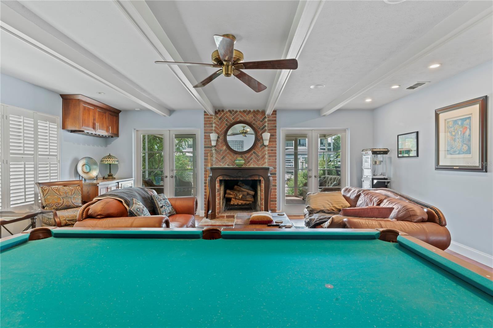 SUNSET PARK ISLES UNIT 5 - Residential