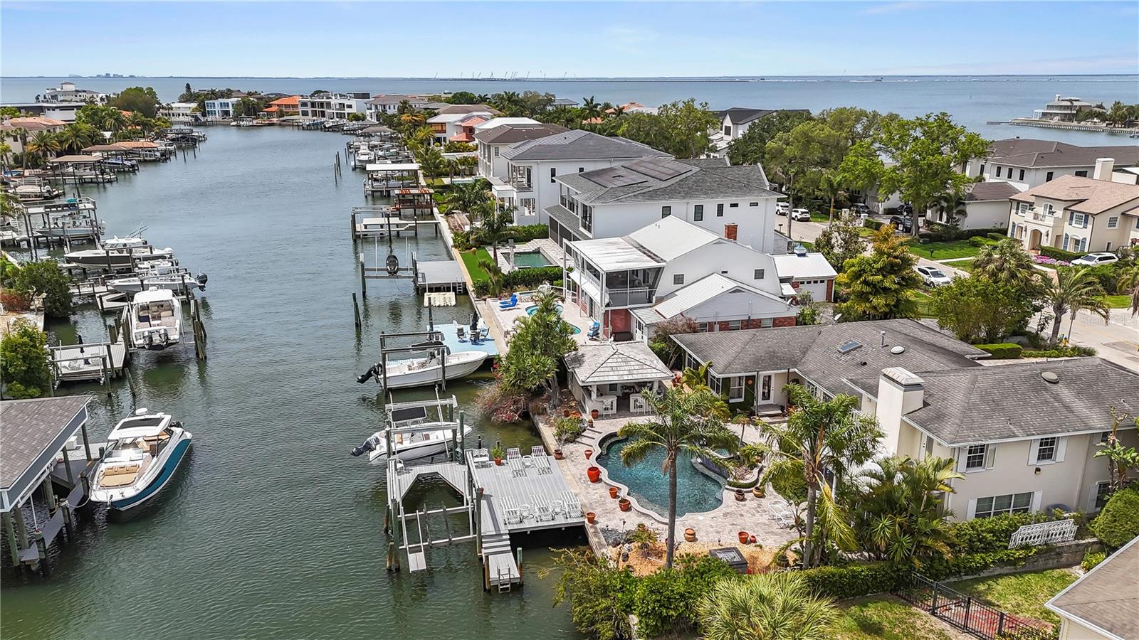 SUNSET PARK ISLES UNIT 5 - Residential