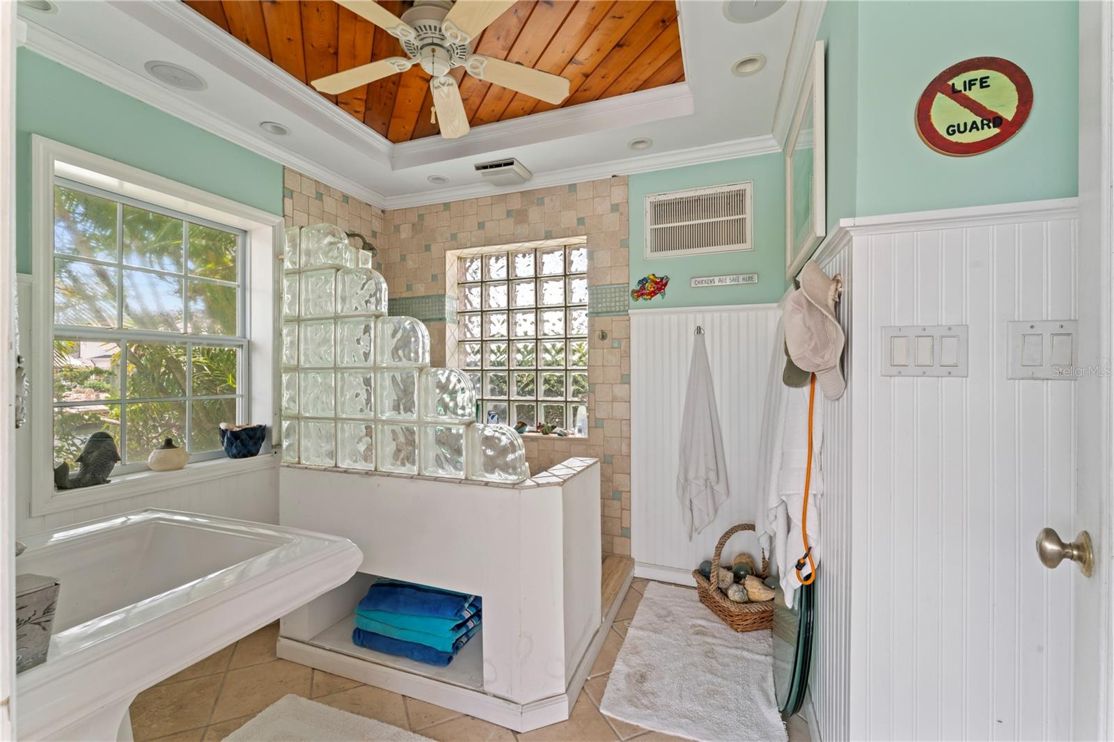 SUNSET PARK ISLES UNIT 5 - Residential