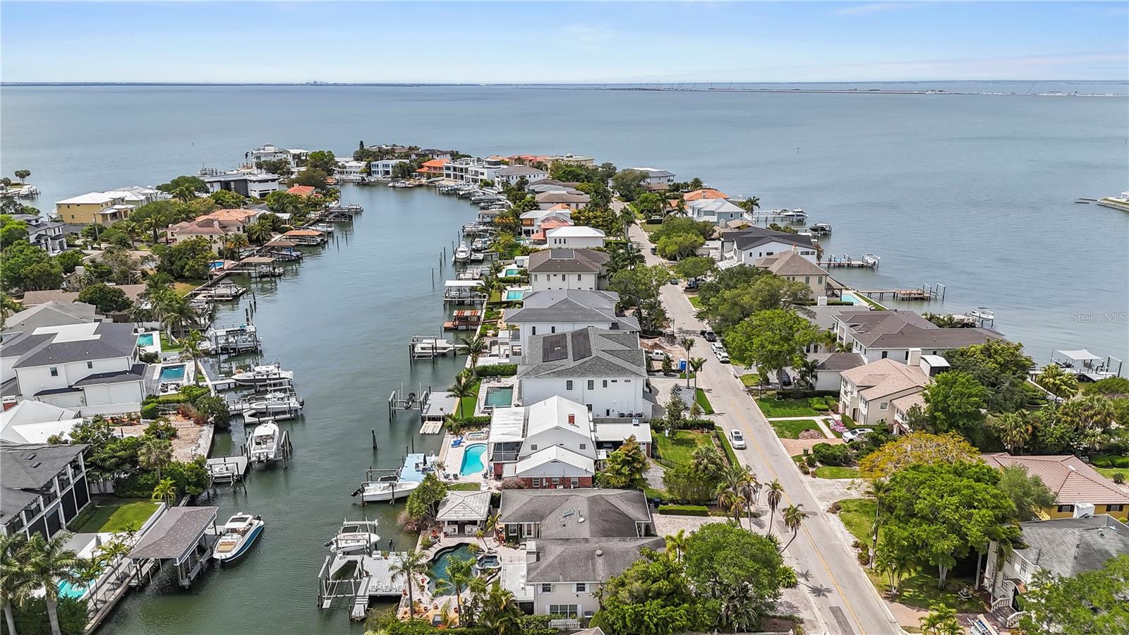 SUNSET PARK ISLES UNIT 5 - Residential