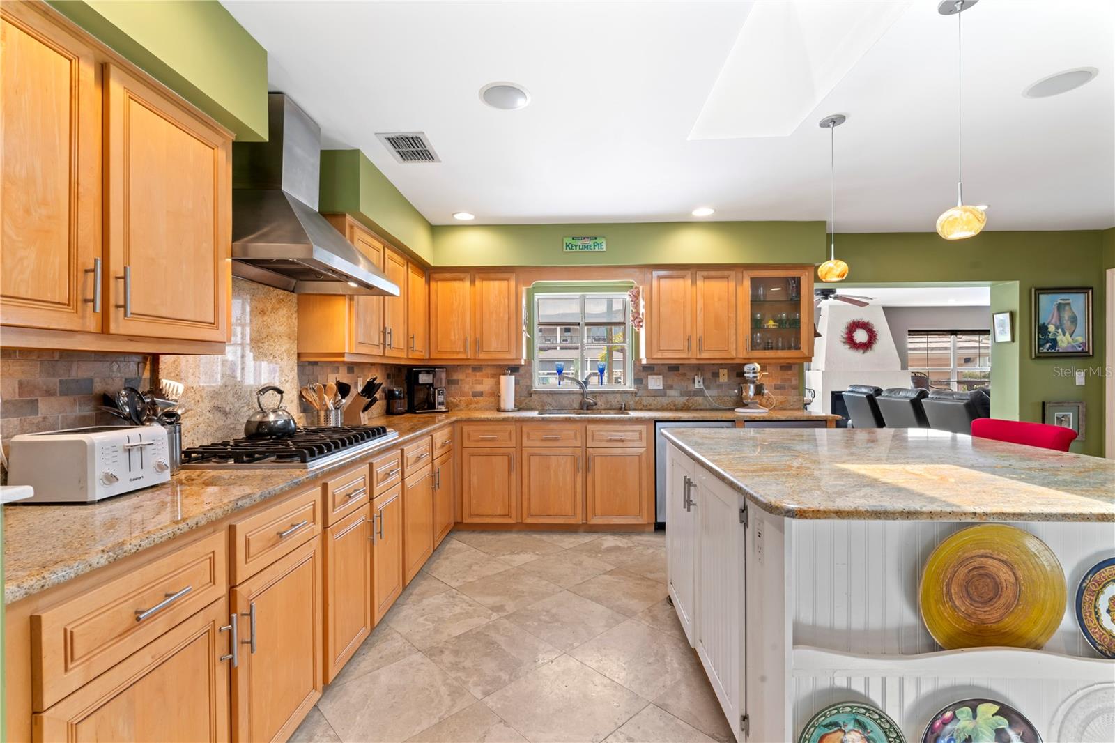 SUNSET PARK ISLES UNIT 5 - Residential