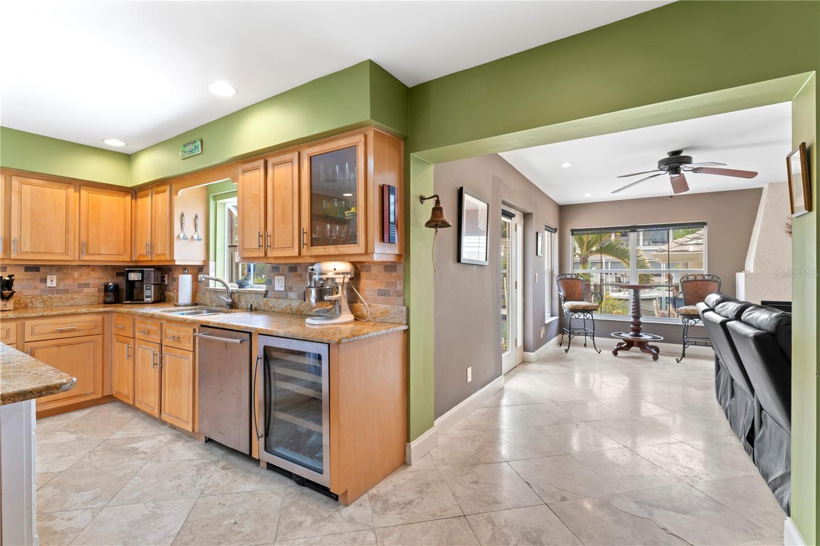 SUNSET PARK ISLES UNIT 5 - Residential