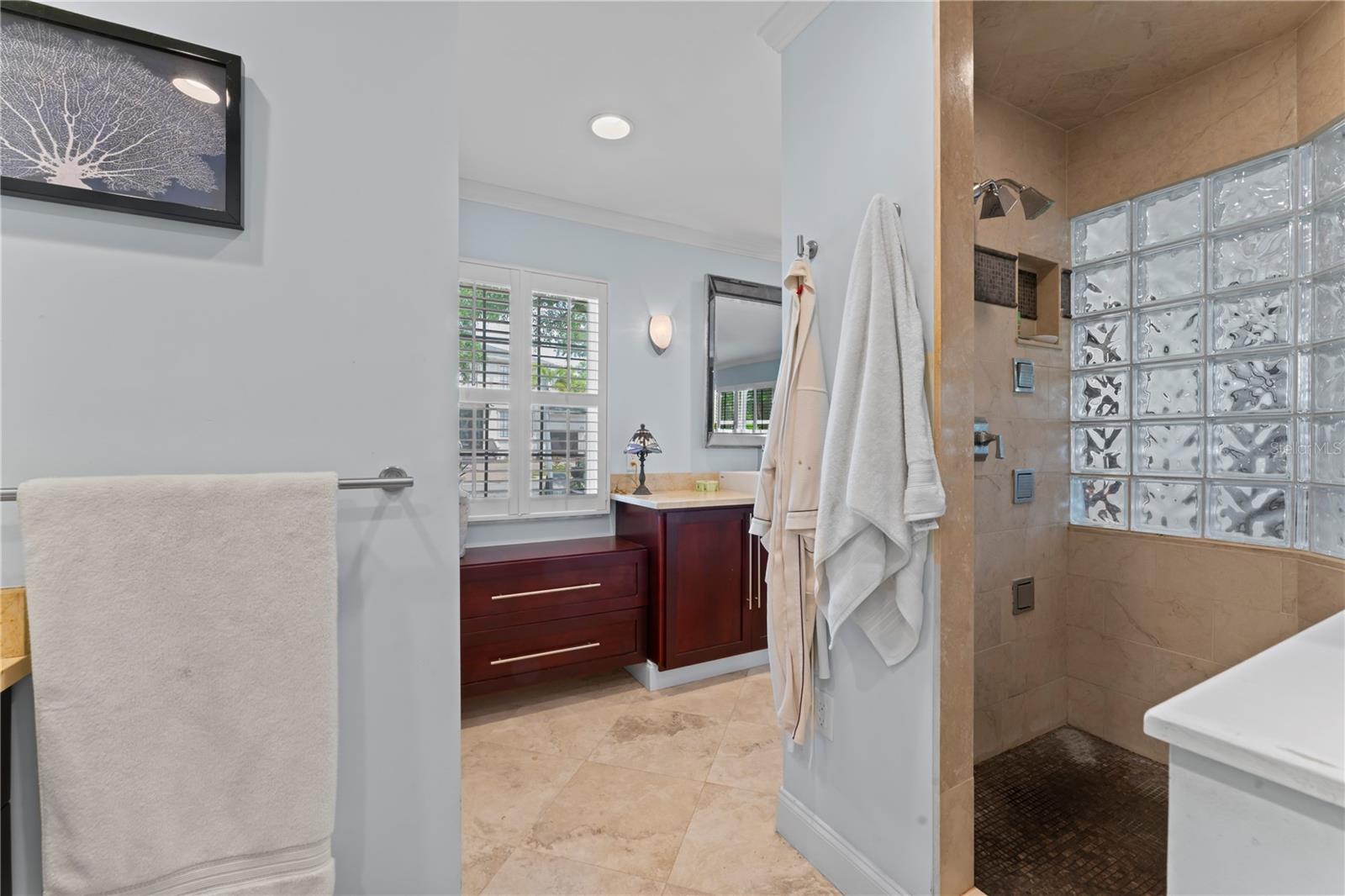 SUNSET PARK ISLES UNIT 5 - Residential