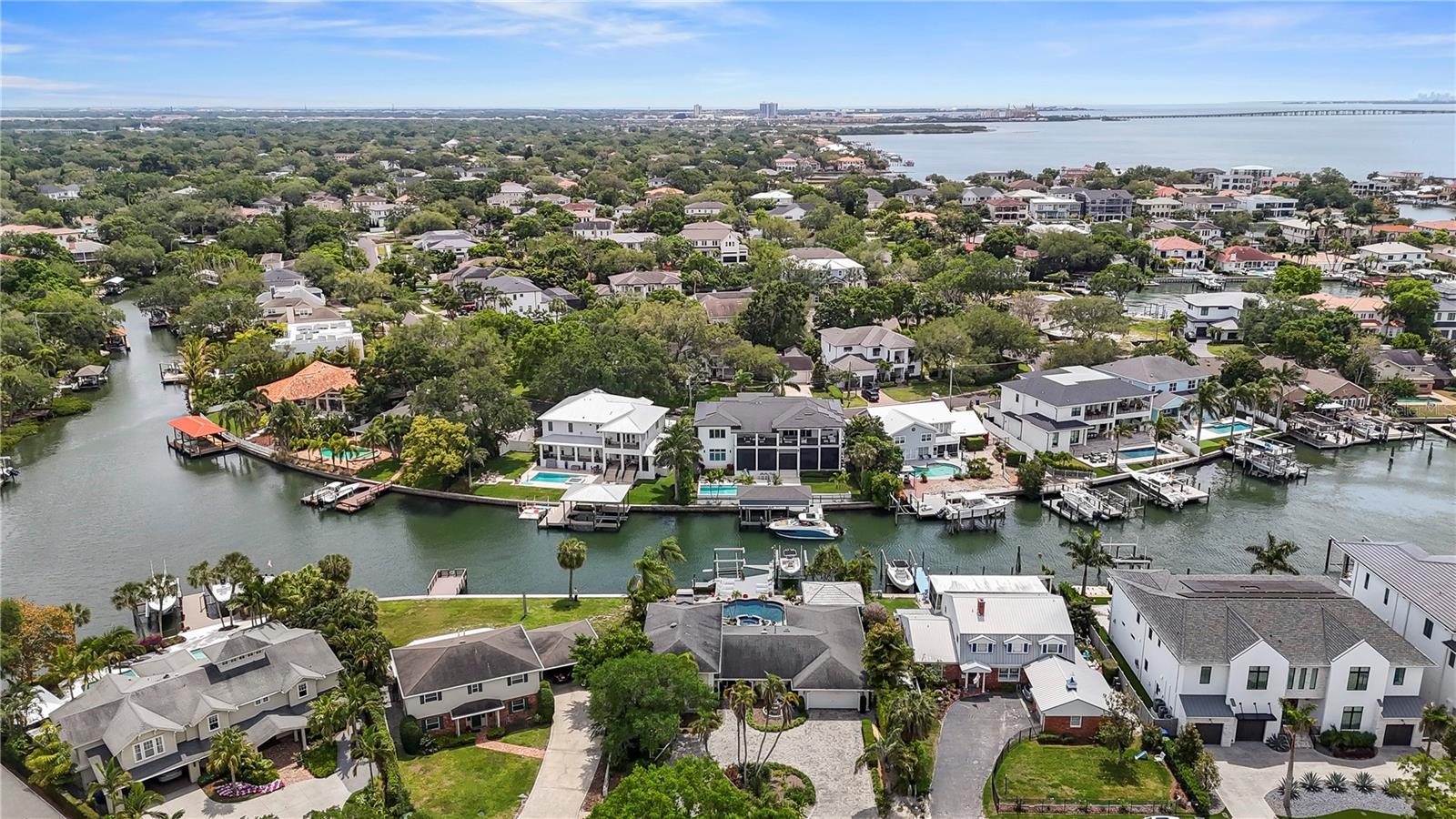 SUNSET PARK ISLES UNIT 5 - Residential