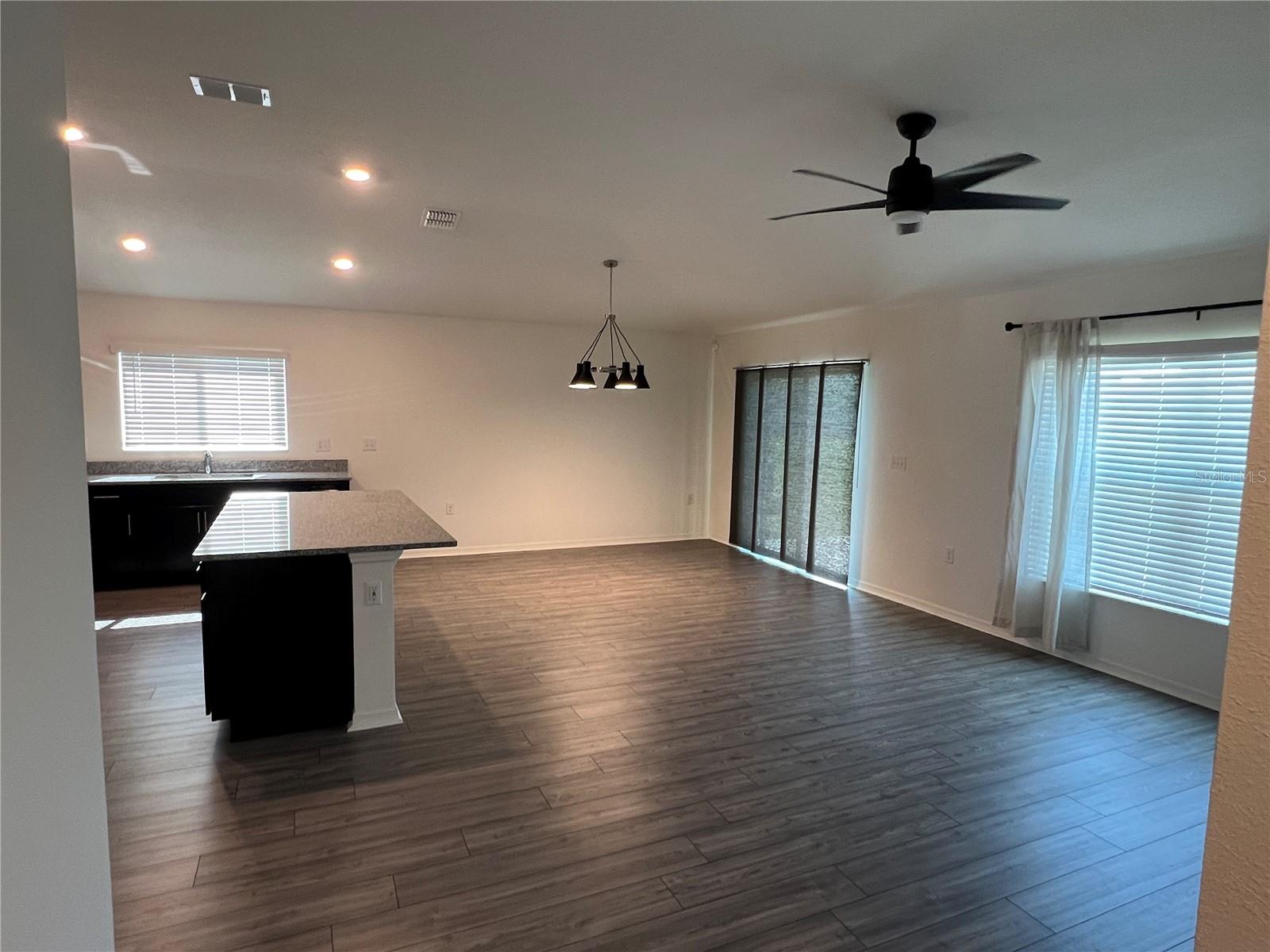 DEER RUN ESTATES - Residential