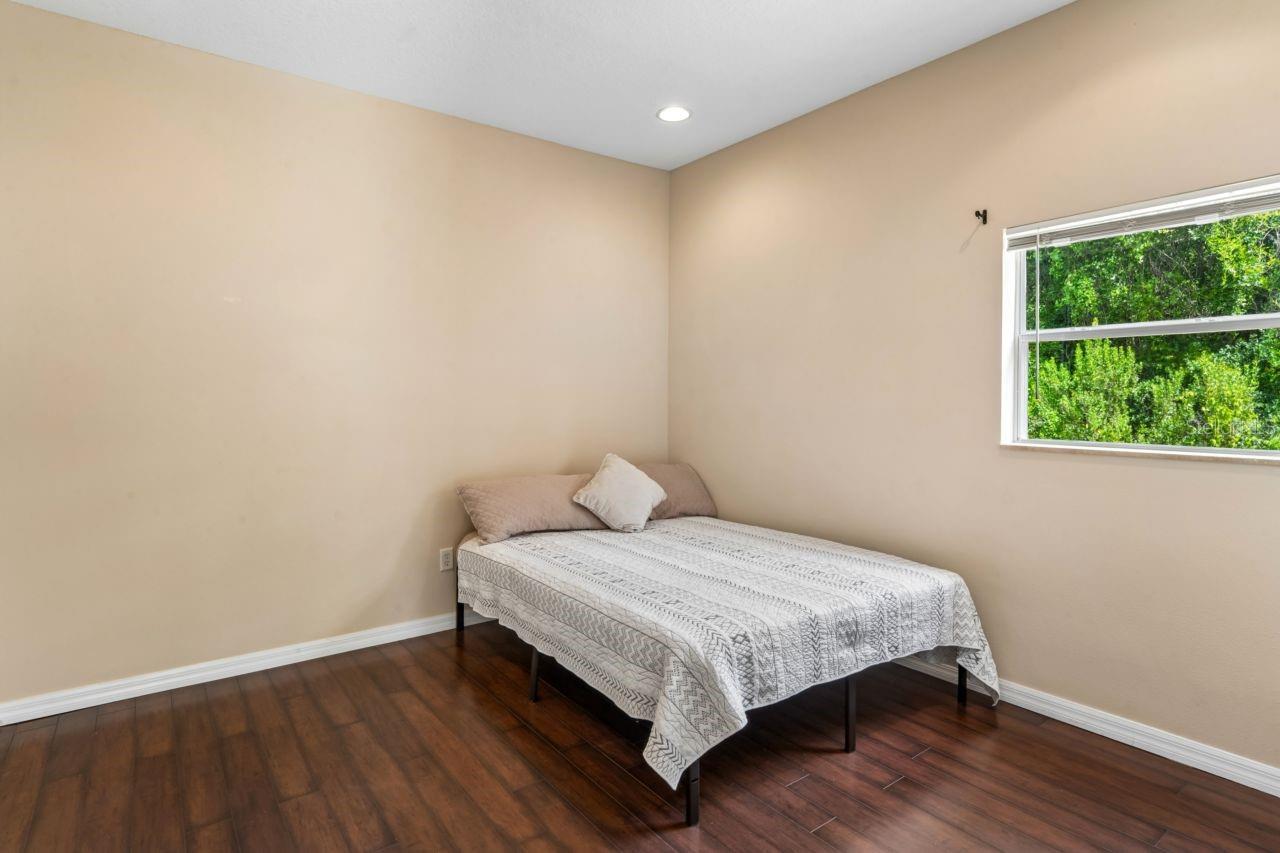 WATERS EDGE 03 - Residential