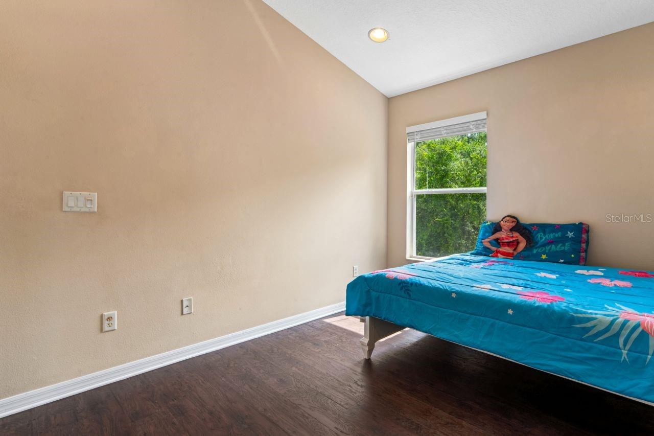 WATERS EDGE 03 - Residential