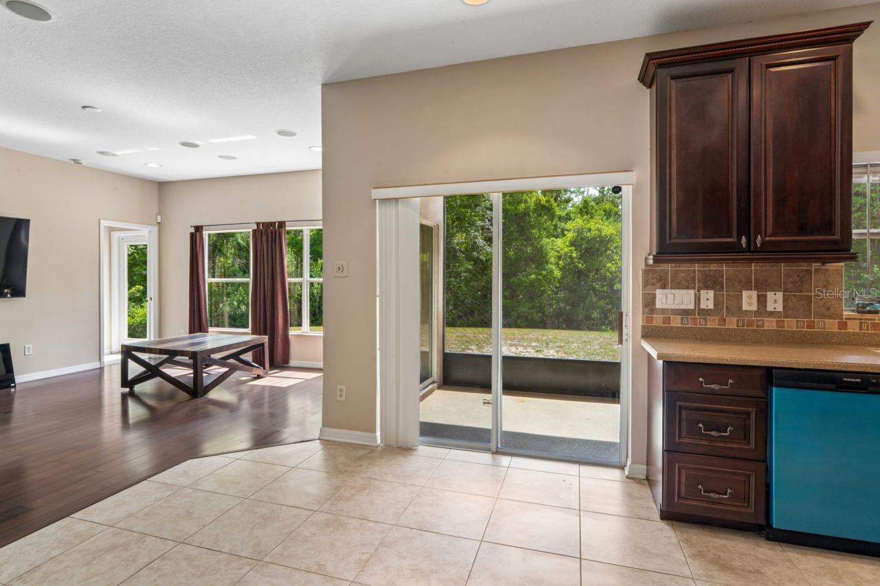 WATERS EDGE 03 - Residential