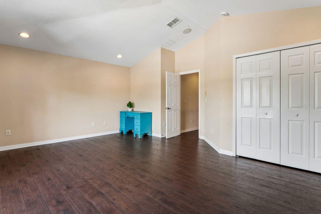 WATERS EDGE 03 - Residential