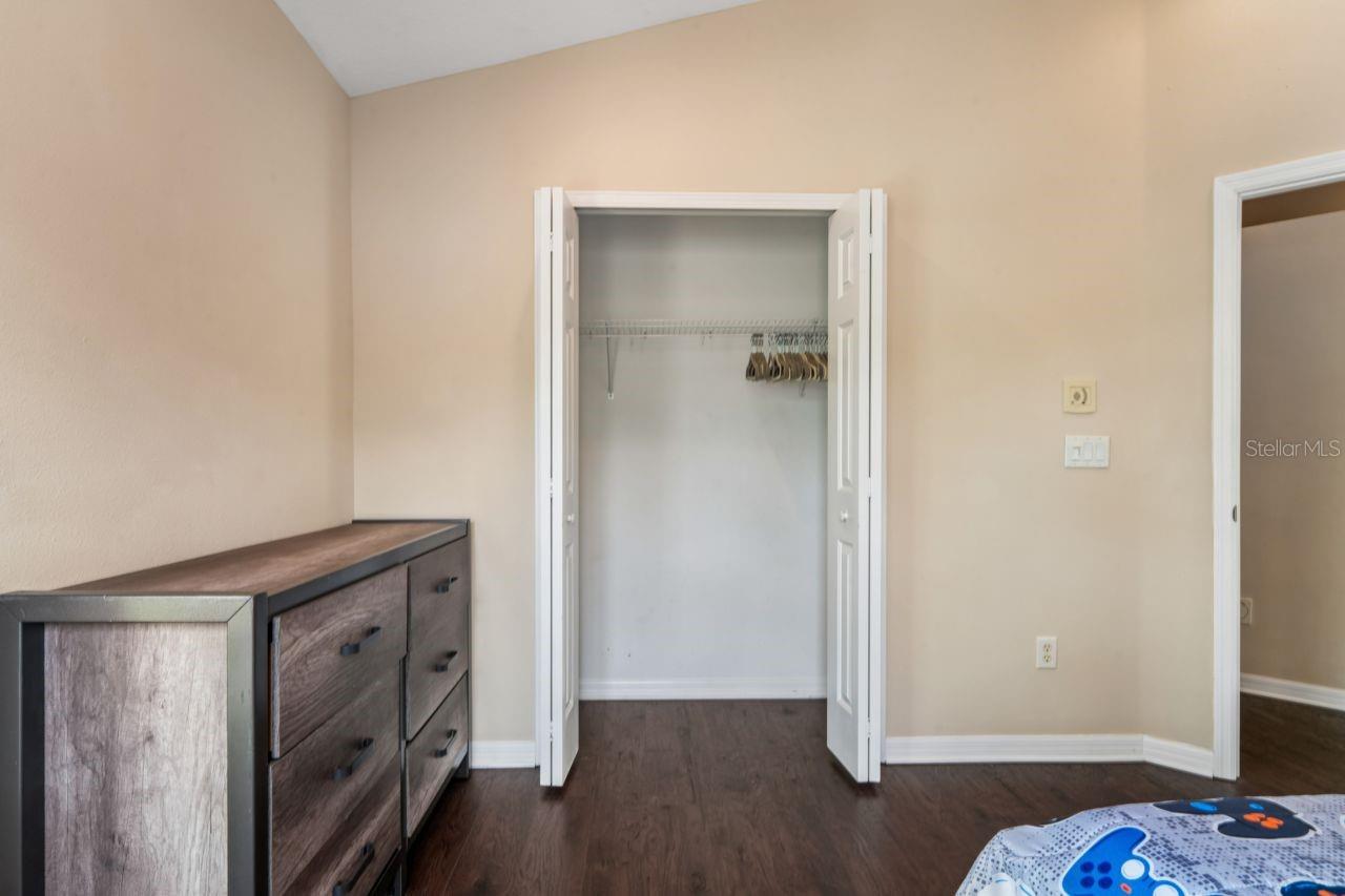 WATERS EDGE 03 - Residential