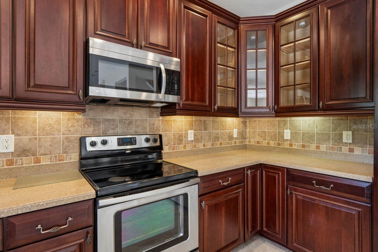 WATERS EDGE 03 - Residential