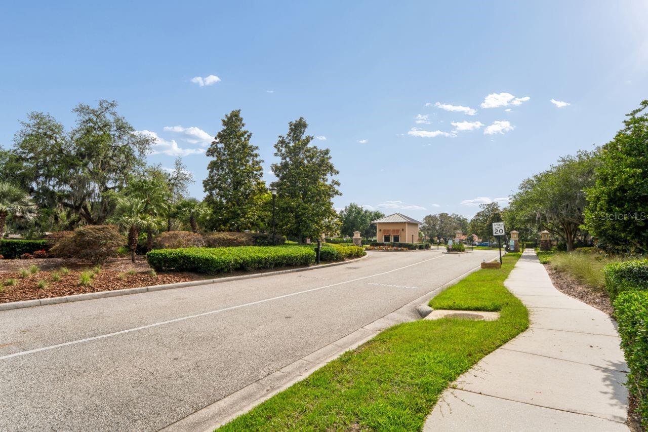 WATERS EDGE 03 - Residential