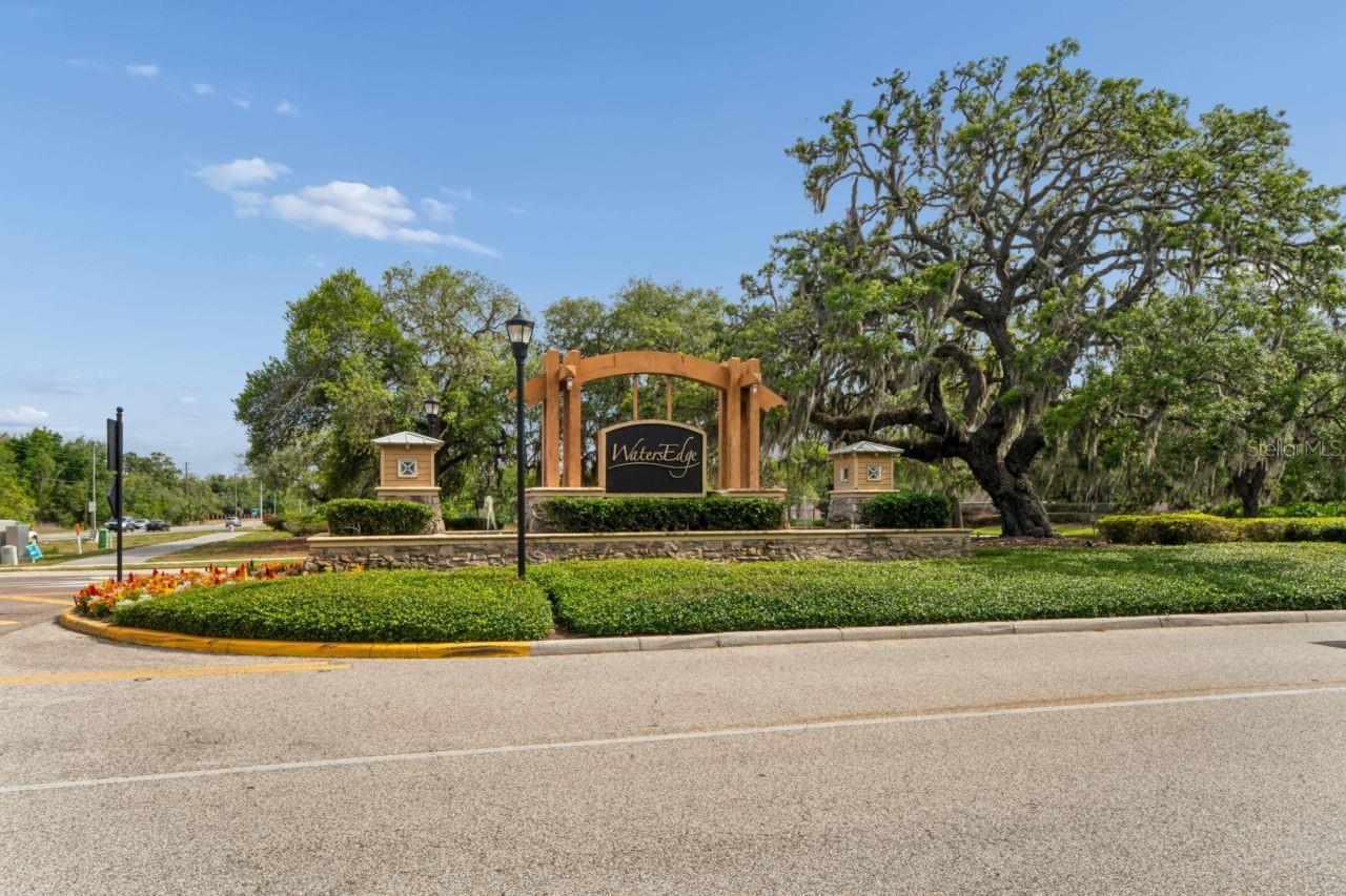 WATERS EDGE 03 - Residential