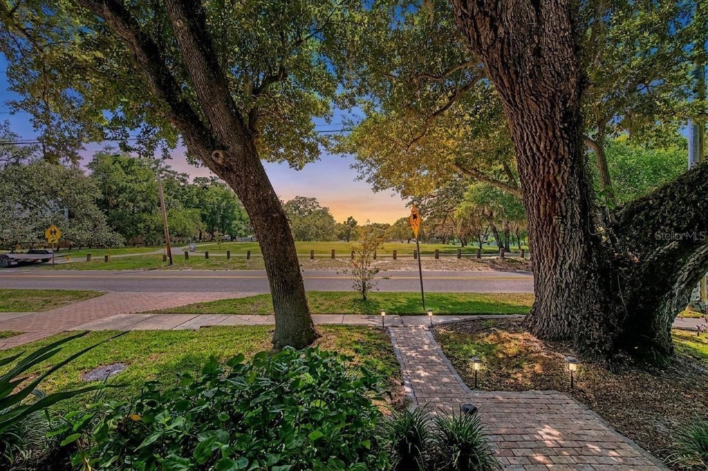 Photo of 4705 N Blvd, Tampa, FL 33603 (MLS # TB8516162)
