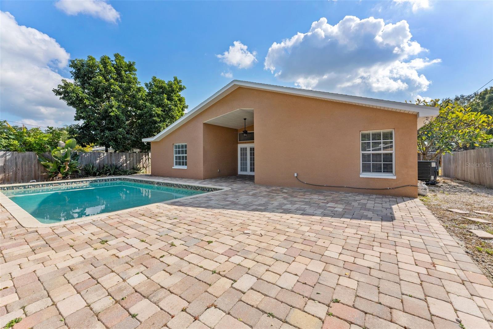 MILES PINES - Residential