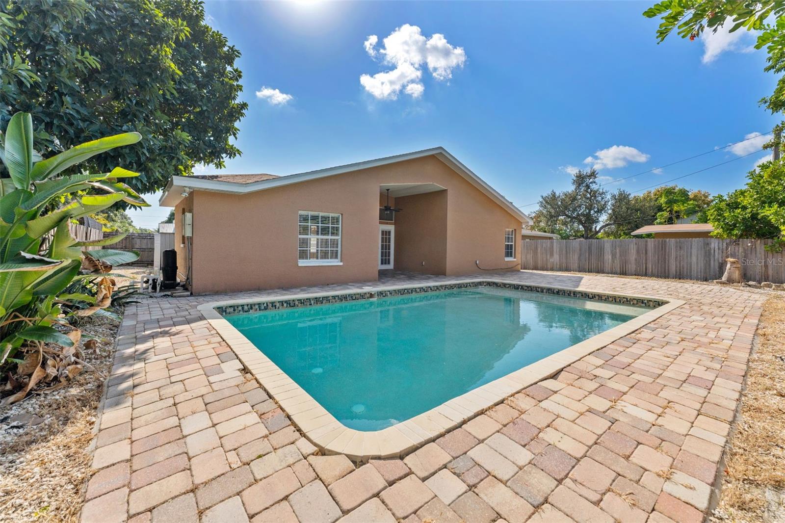 MILES PINES - Residential