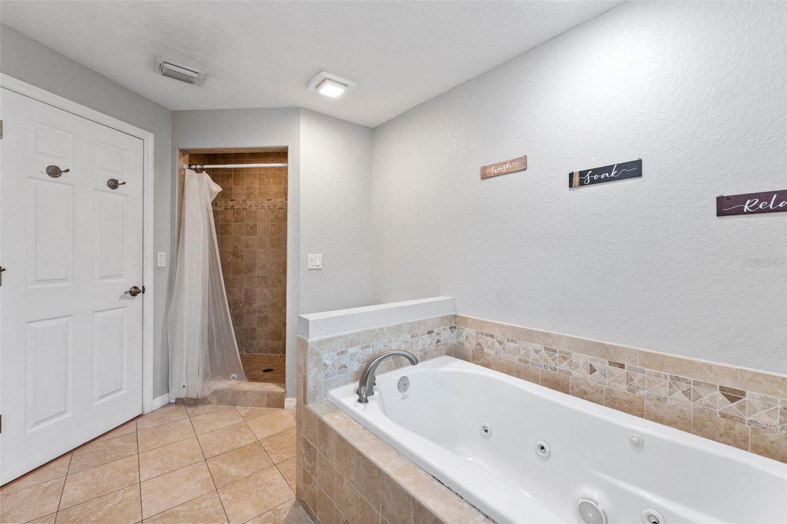 MILES PINES - Residential