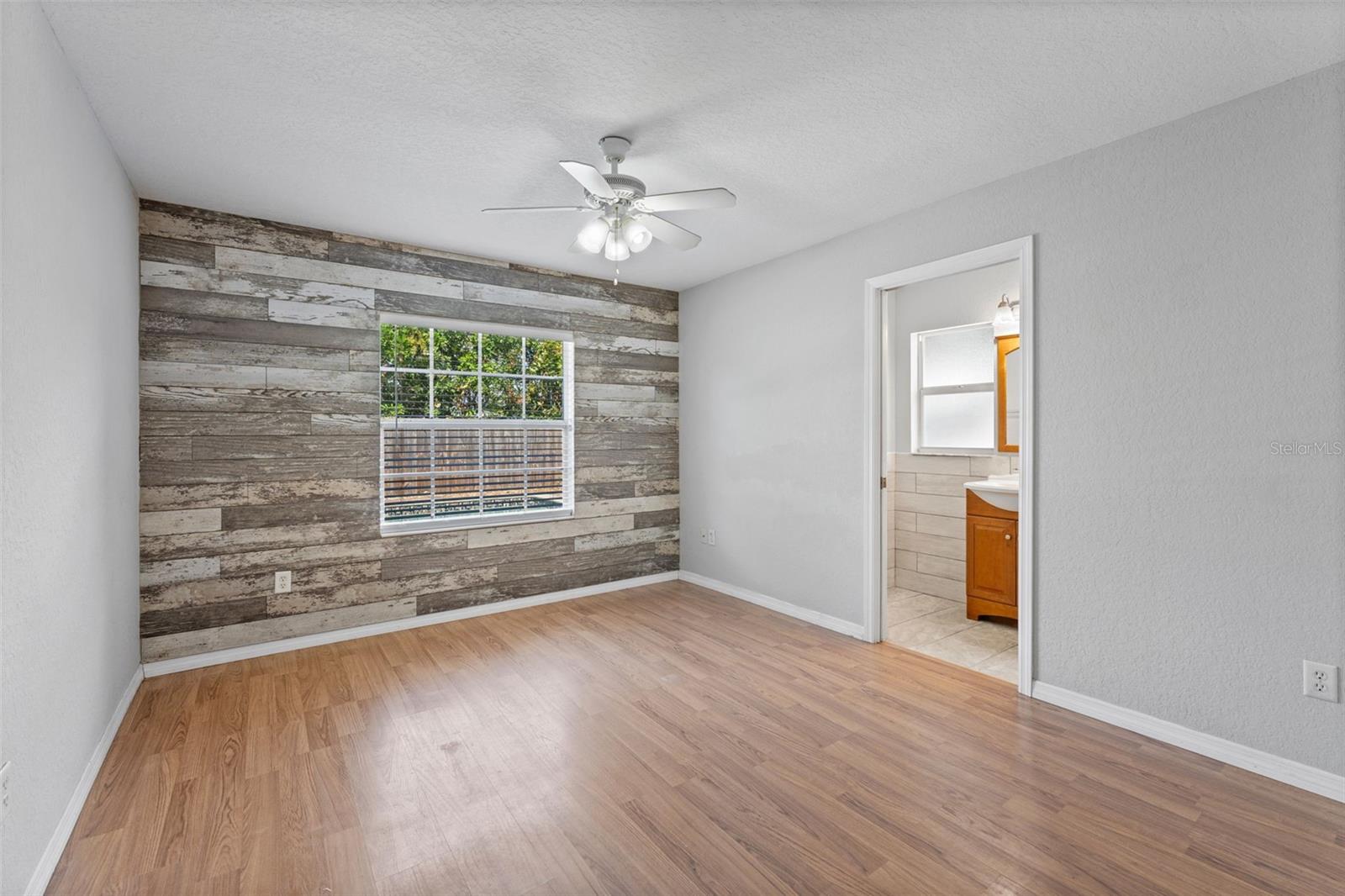 MILES PINES - Residential