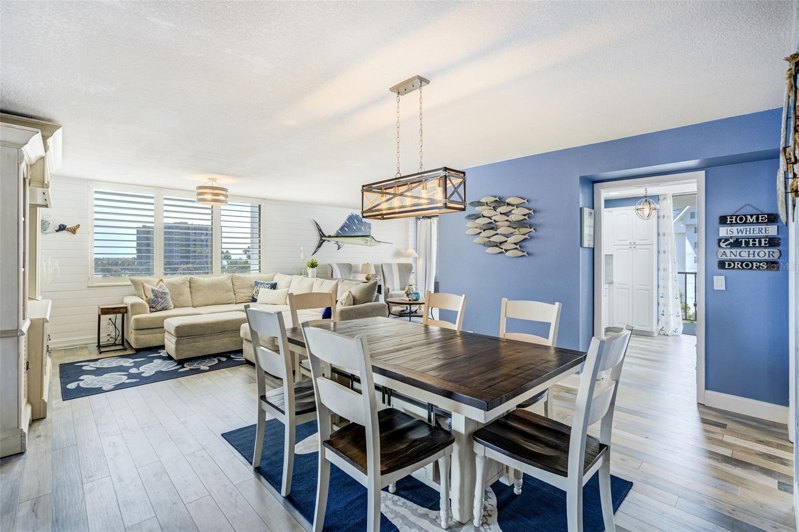 HARBOUR THE CONDO - Residential