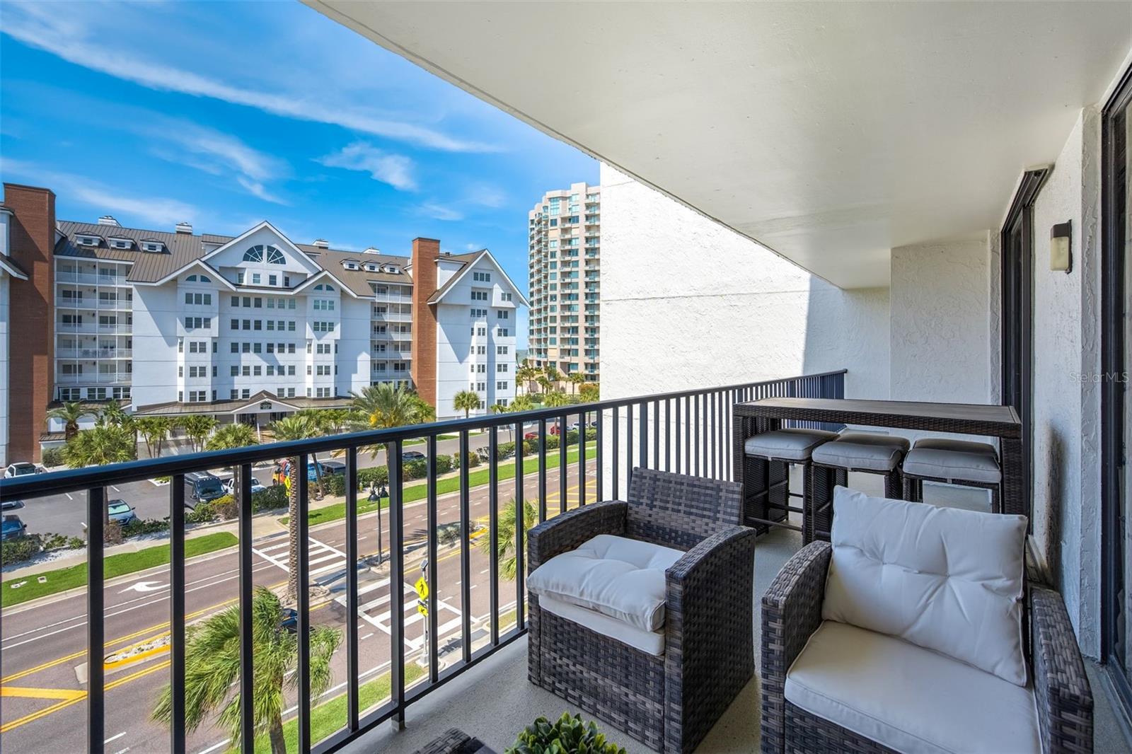 HARBOUR THE CONDO - Residential