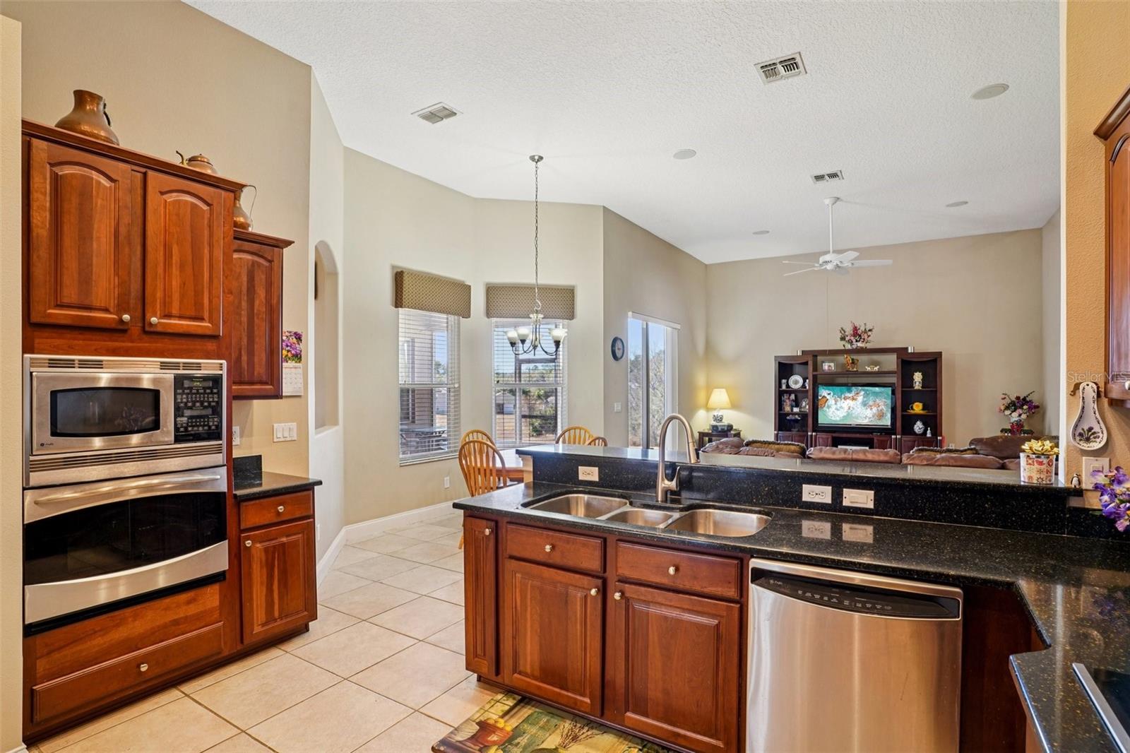 STONEYBROOK HILLS 18 - Residential