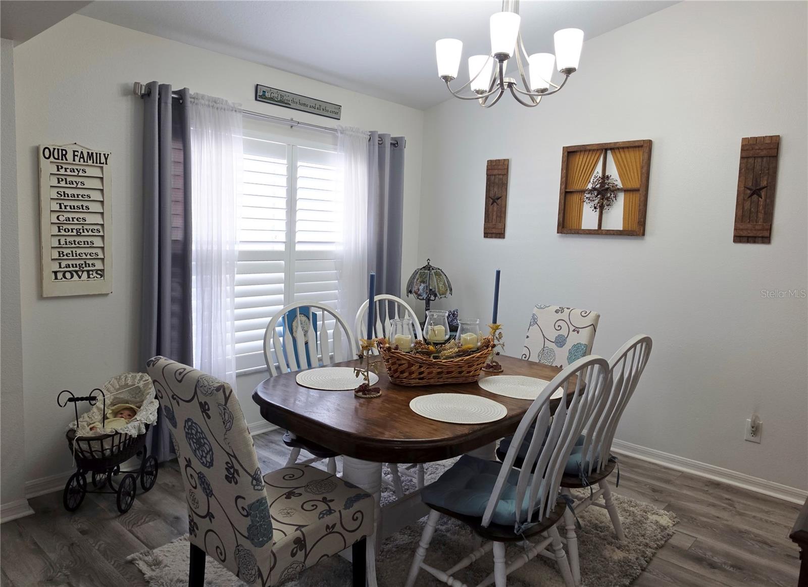15 PITCAIRN COURT