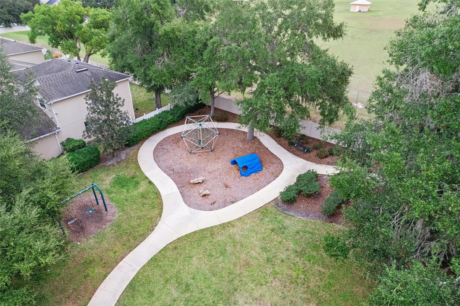 EUSTIS MISTY OAKS - Residential
