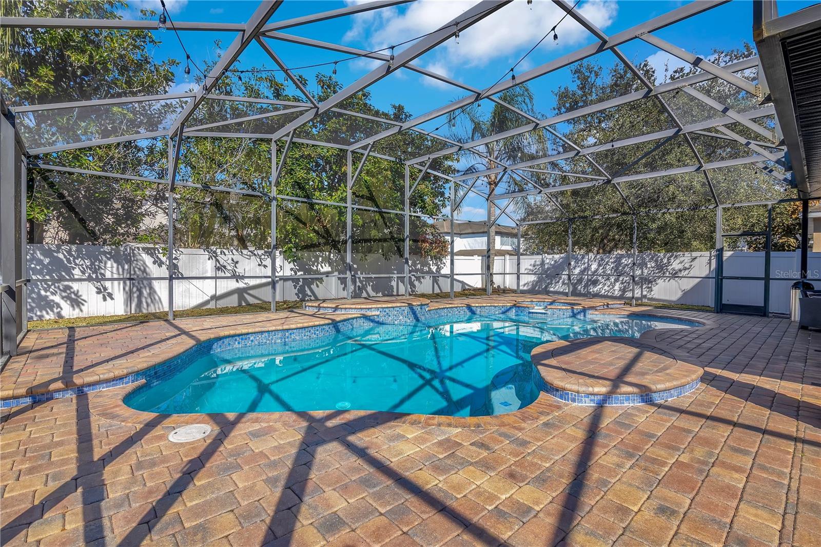 LAKE SAWYER SOUTH PH 01 - Residential