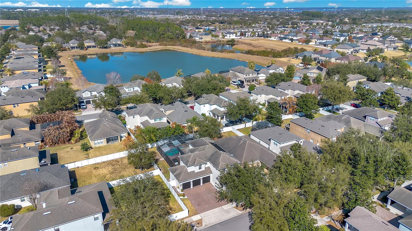 LAKE SAWYER SOUTH PH 01 - Residential