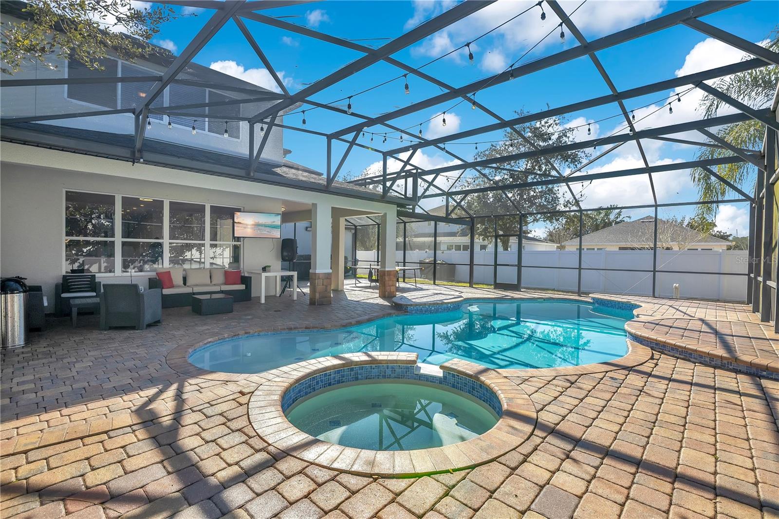 LAKE SAWYER SOUTH PH 01 - Residential