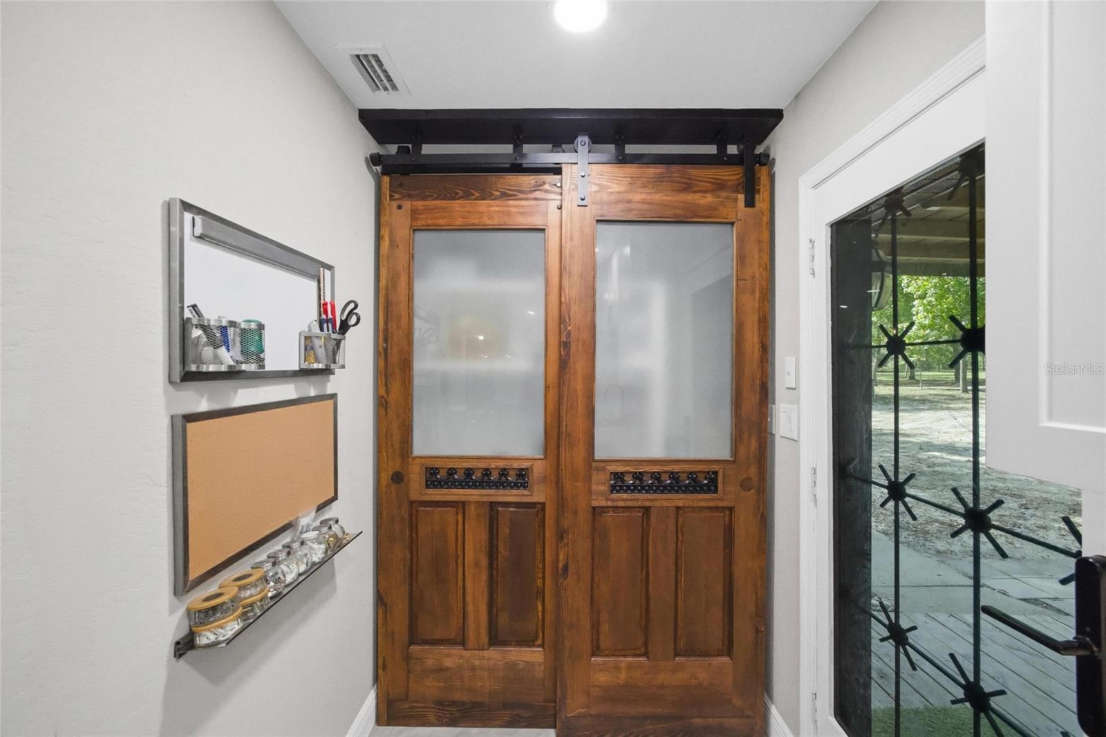 W1/2 OF NE1/4 OF SE1/4 OF SW1/4 LESS 15 FT FOR RD - Residential