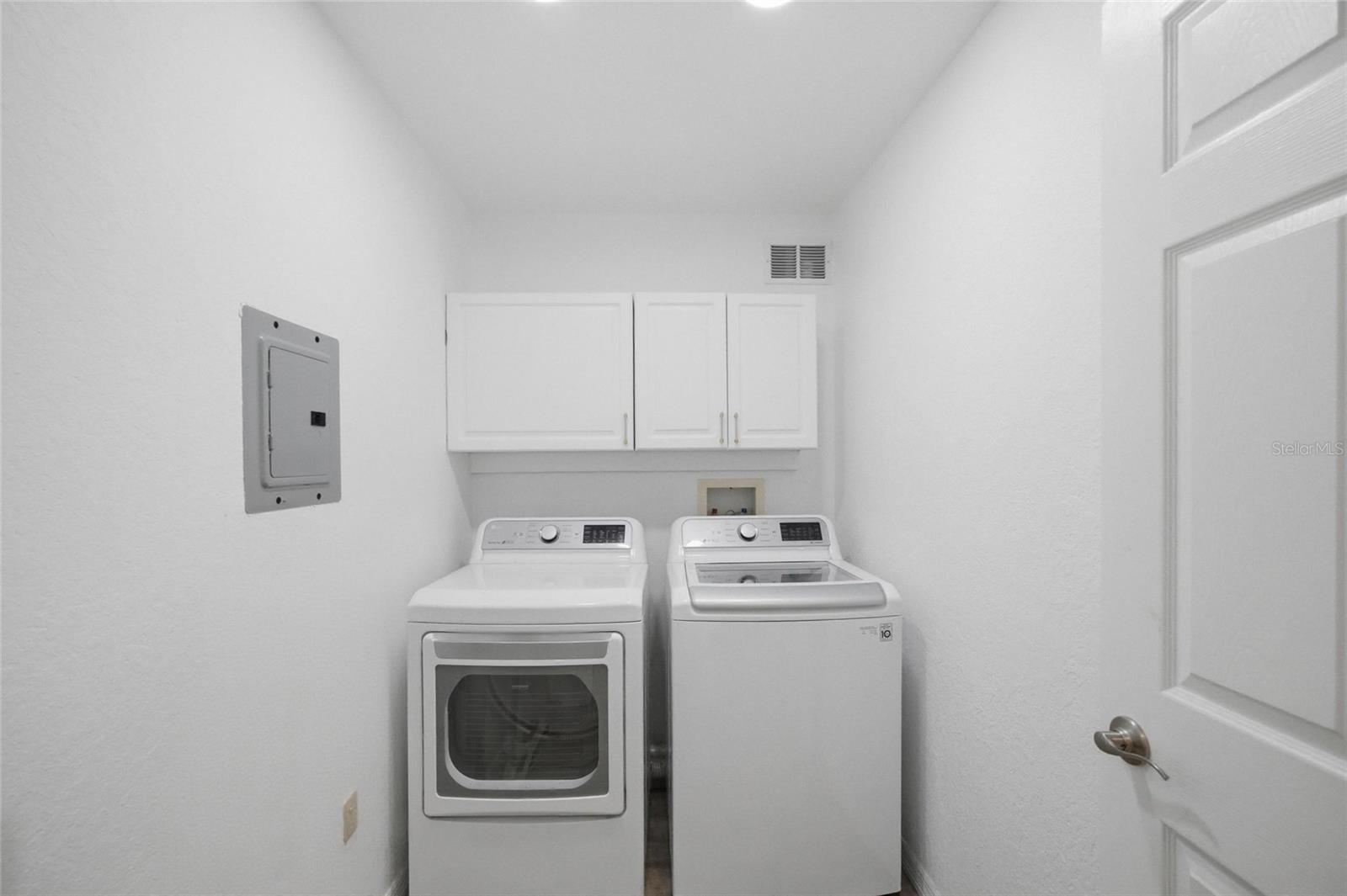 W1/2 OF NE1/4 OF SE1/4 OF SW1/4 LESS 15 FT FOR RD - Residential