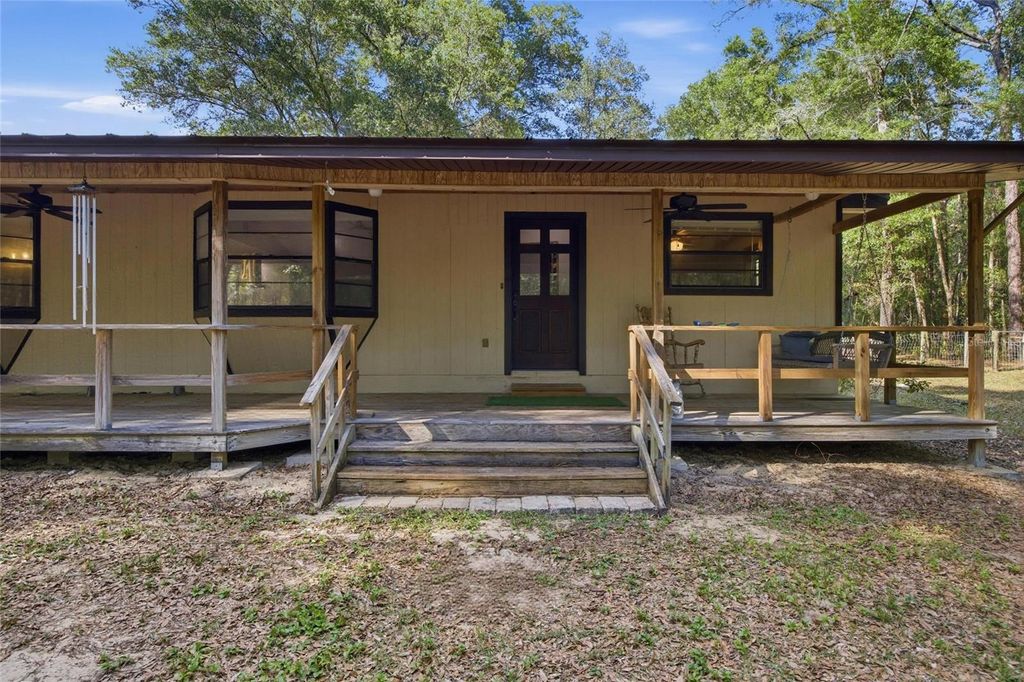 Photo of 15700 Doe Trail, Brooksville, FL 34601 (MLS # TB8500654)