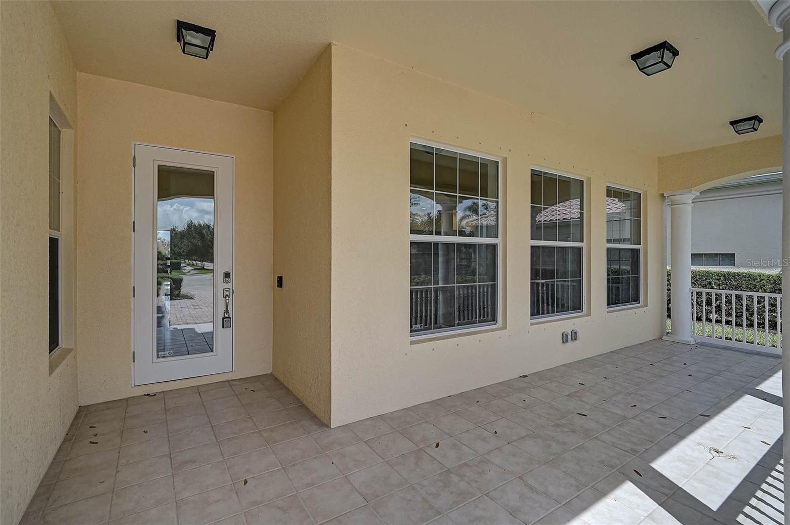 5901 MARIPOSA LANE