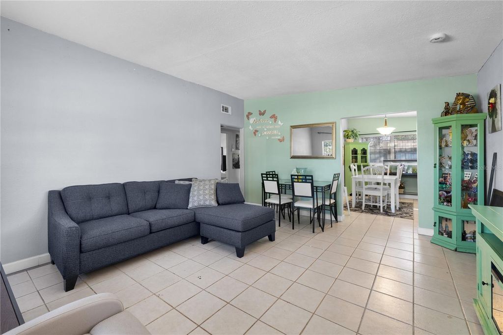 Photo of 1401 Wilton Avenue, Orlando, FL 32805 (MLS # S5142022)