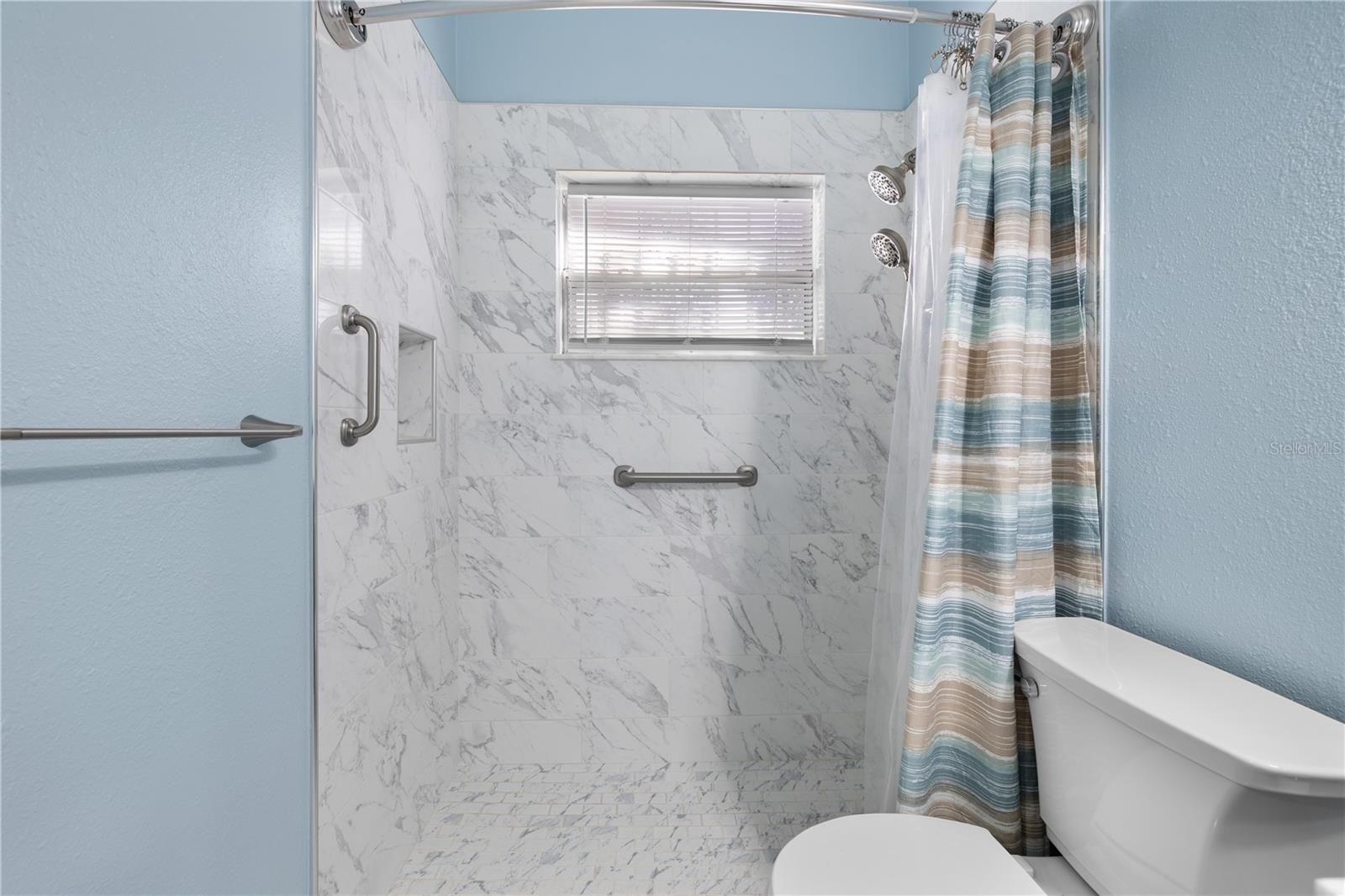 TROPICAL PARK - Residential