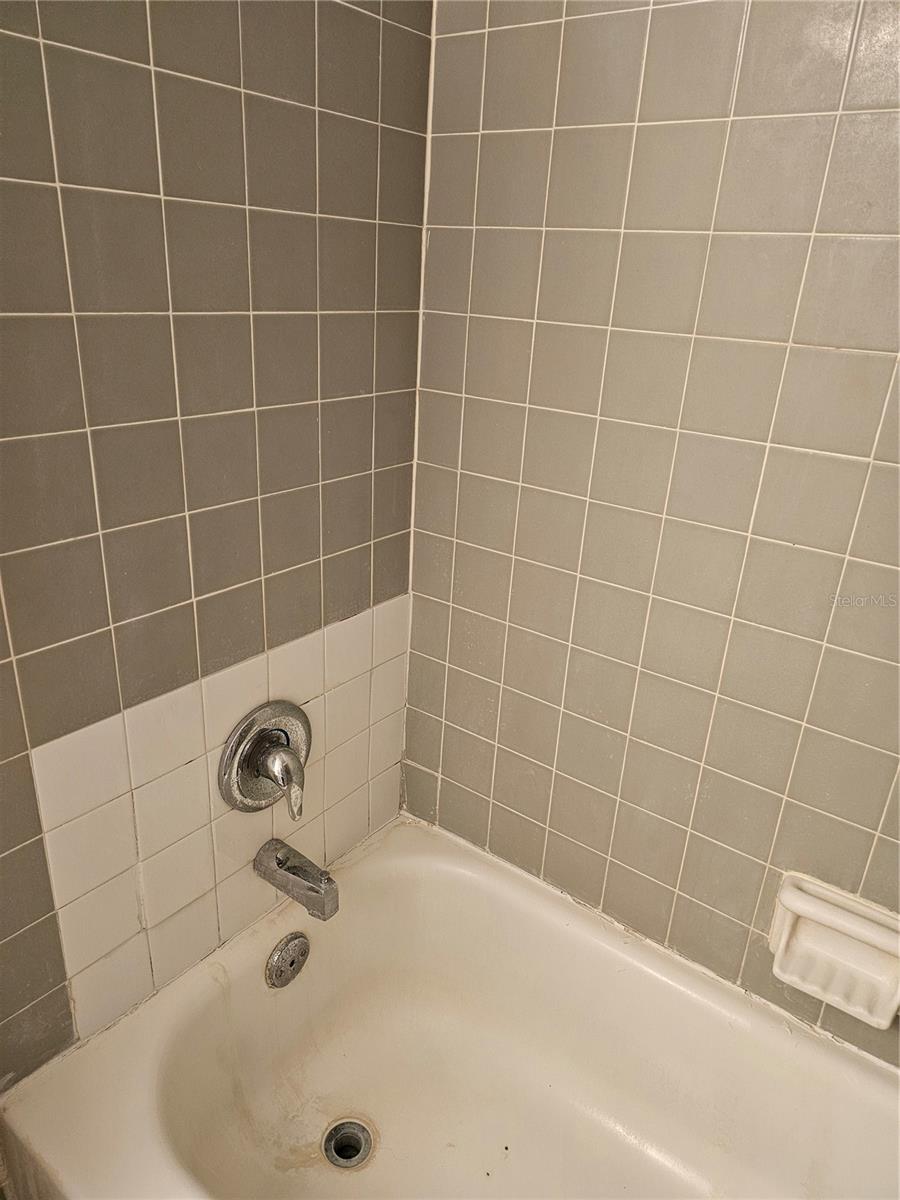 BOULEVARD CLUB THE CONDO - Residential Lease