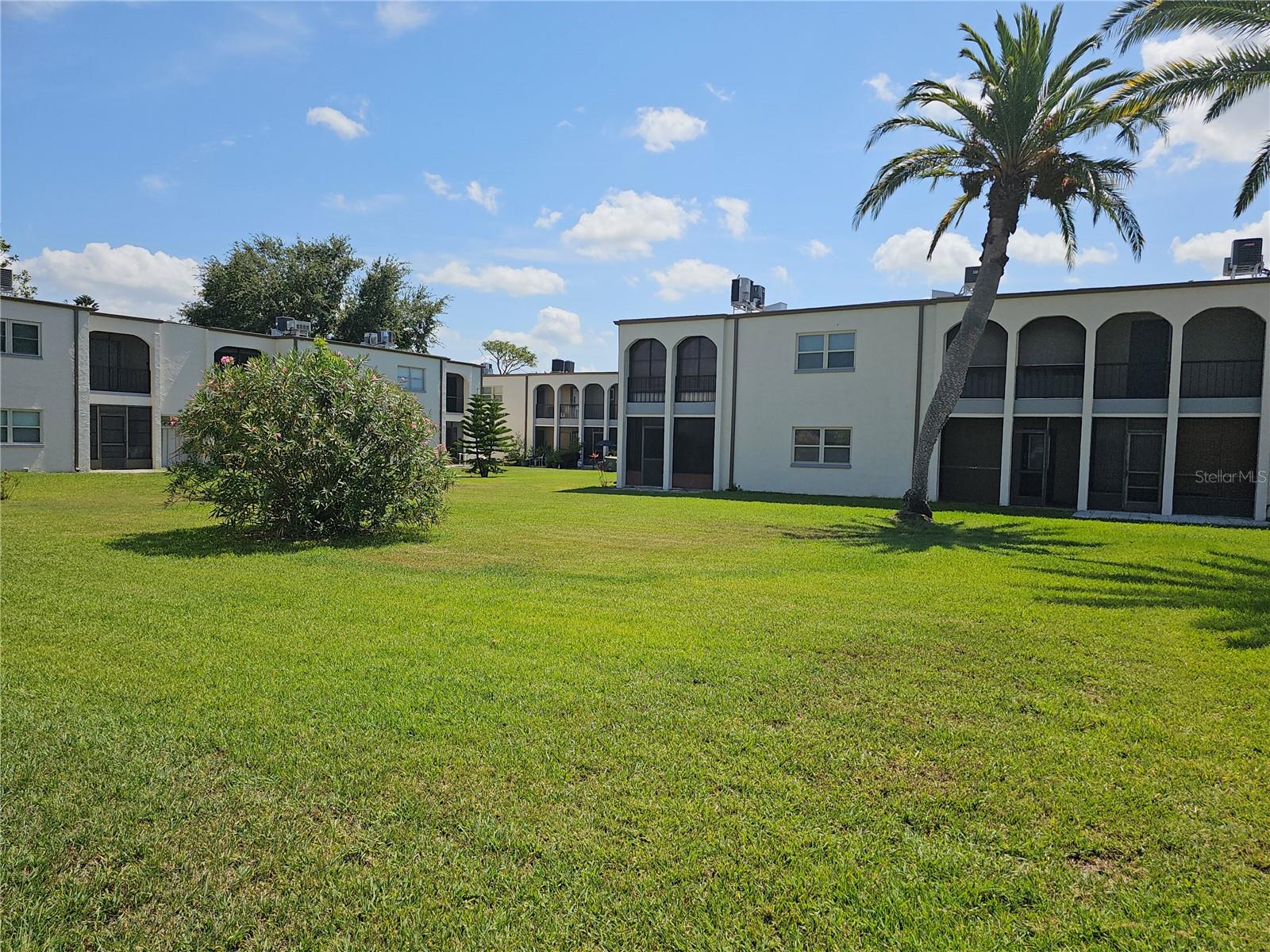 BOULEVARD CLUB THE CONDO - Residential Lease