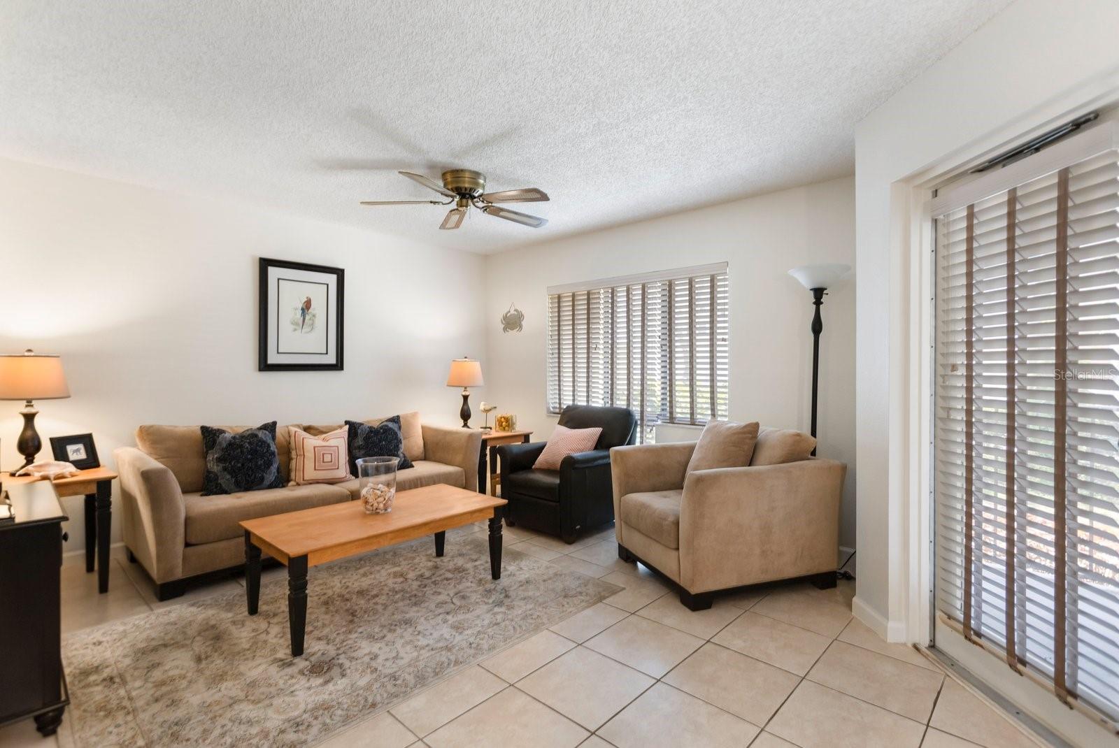 WANDER RESIDENCES OF TIERRA VERDE - Residential Lease